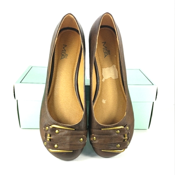 Mia Girl Caleb, Brown Vegan Leather, Slip On, Buckled Flats. Women's Size 8.5M - Picture 1 of 12